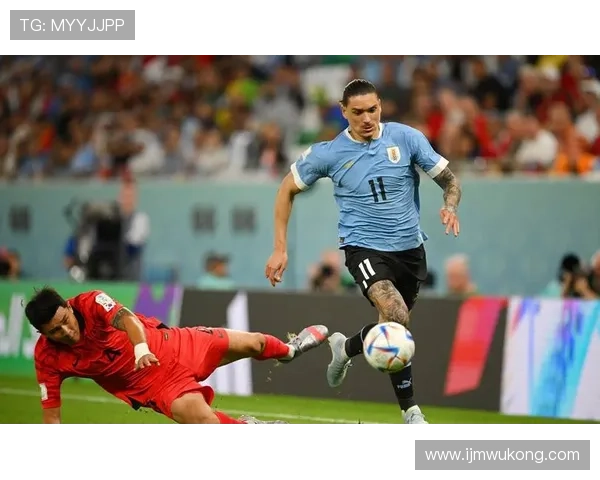 伊萨克与努涅斯：稳定输出与冲击型前锋模板对比